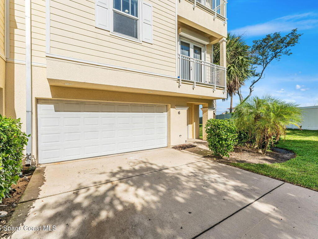 890 NE Vignoles Avenue, Palm Bay, FL 32905