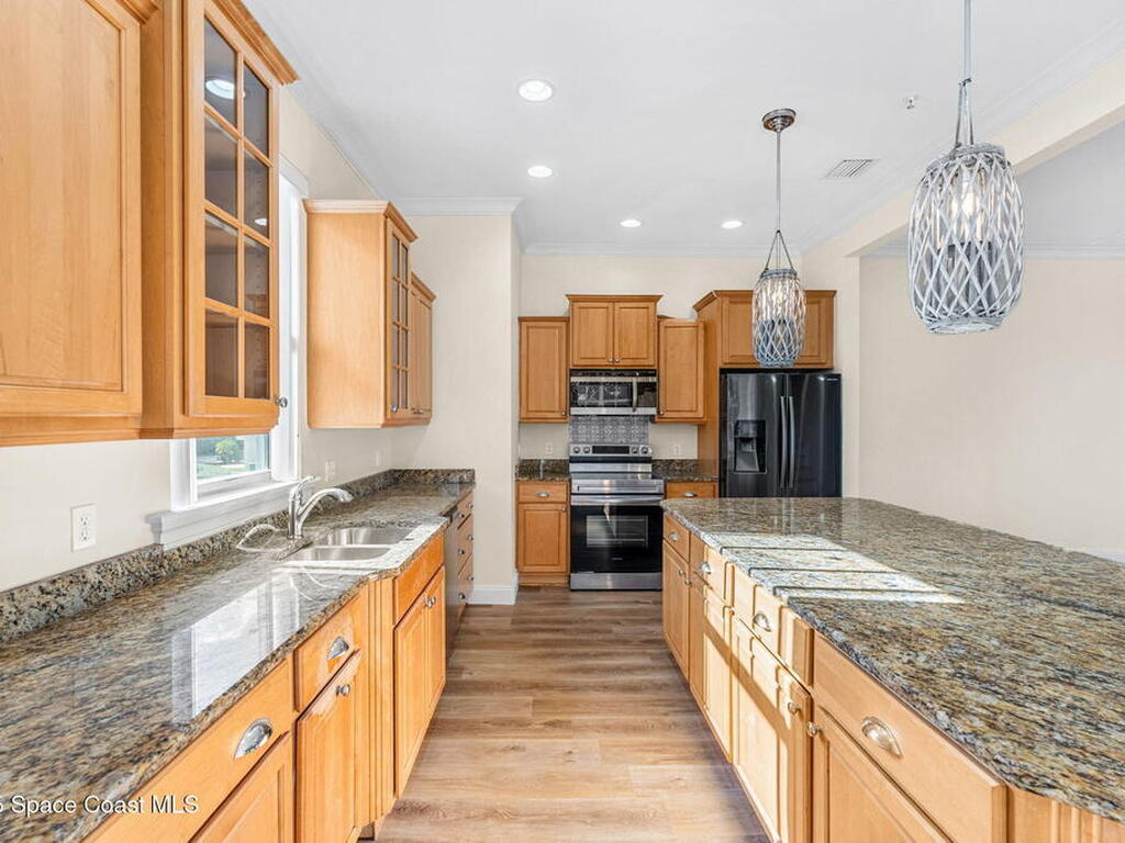 890 NE Vignoles Avenue, Palm Bay, FL 32905