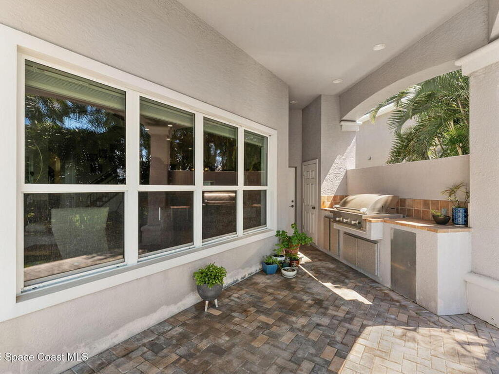 327 Lansing Island Drive, Indian Harbour Beach, FL 32937