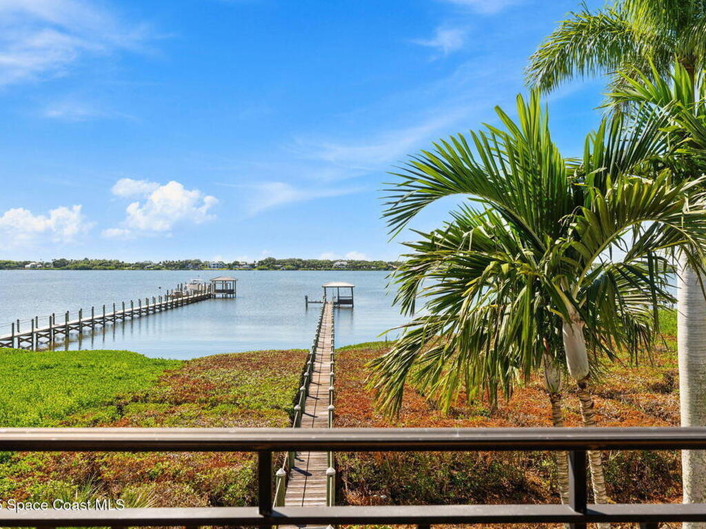 327 Lansing Island Drive, Indian Harbour Beach, FL 32937