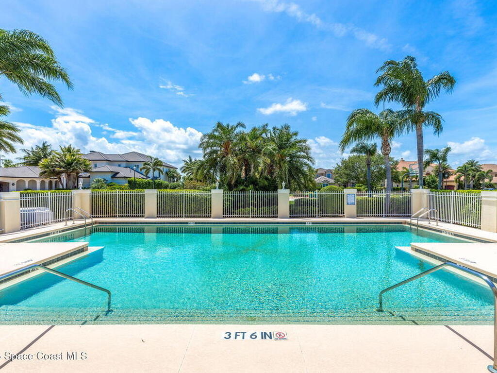 327 Lansing Island Drive, Indian Harbour Beach, FL 32937