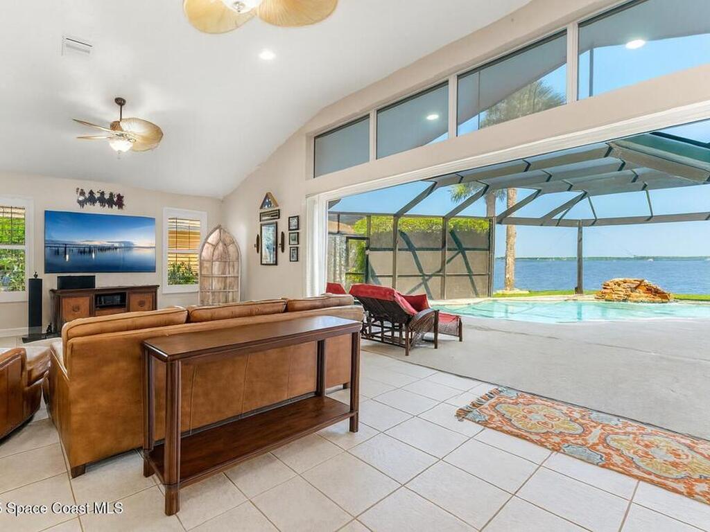 6301 Portofino Lane, Melbourne, FL 32940