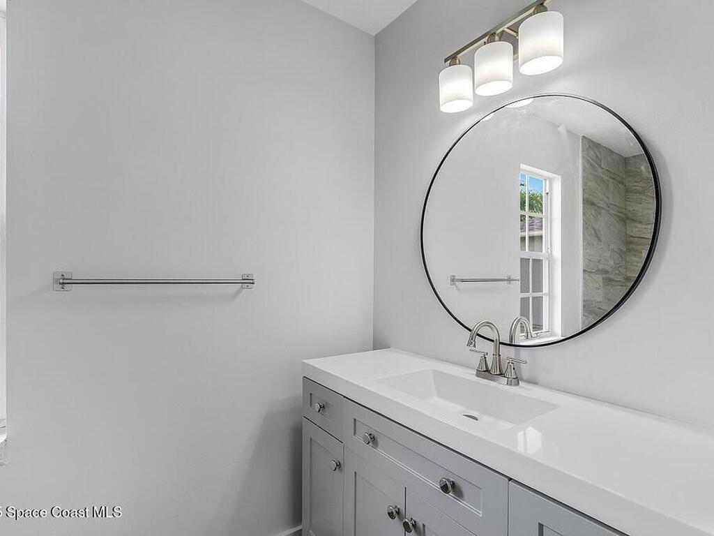 1118 9th Square, Vero Beach, FL 32960