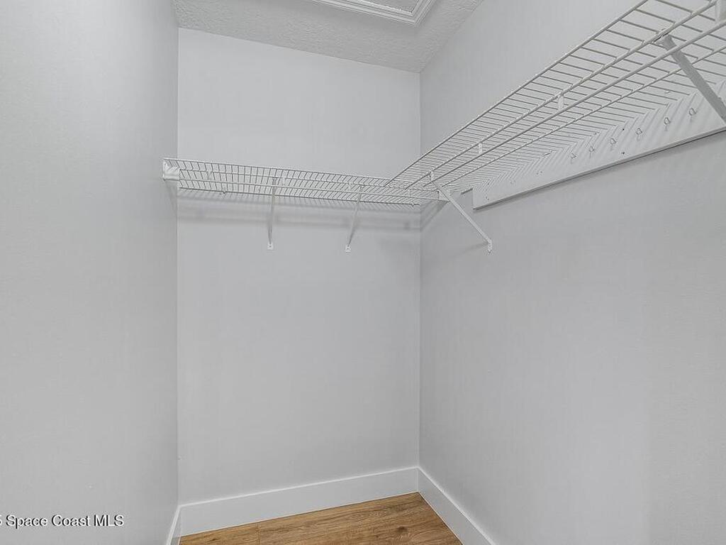 1118 9th Square, Vero Beach, FL 32960