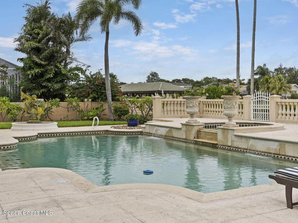 142 Lansing Island Drive, Indian Harbour Beach, FL 32937