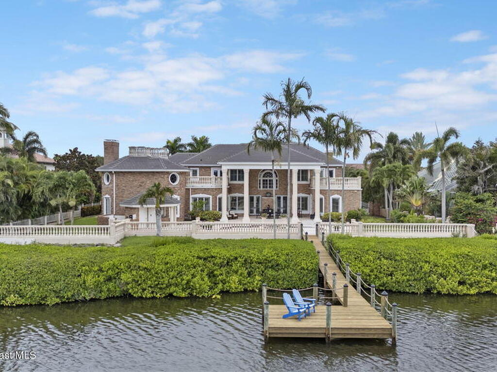 142 Lansing Island Drive, Indian Harbour Beach, FL 32937