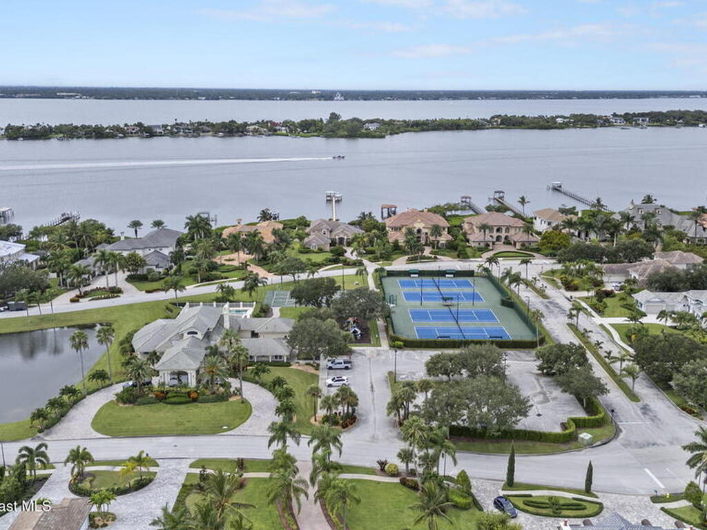 142 Lansing Island Drive, Indian Harbour Beach, FL 32937