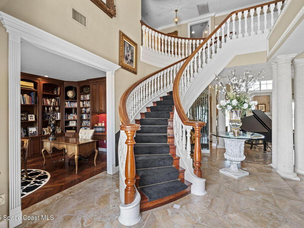 142 Lansing Island Drive, Indian Harbour Beach, FL 32937