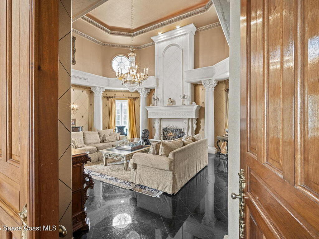 142 Lansing Island Drive, Indian Harbour Beach, FL 32937