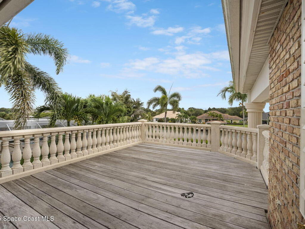 142 Lansing Island Drive, Indian Harbour Beach, FL 32937