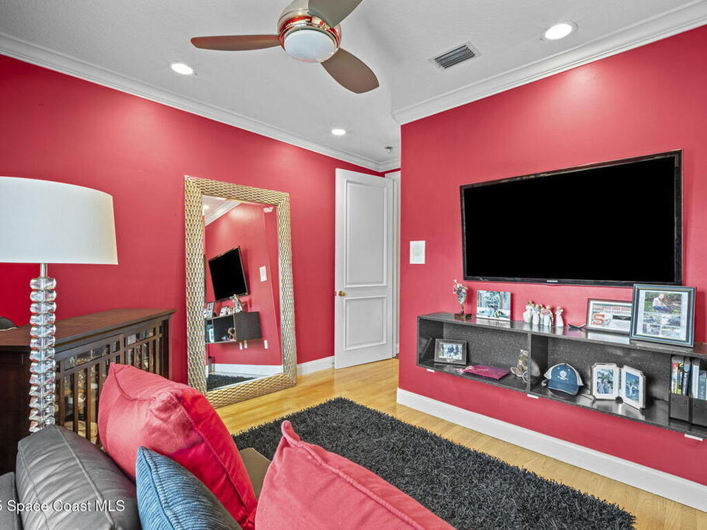 142 Lansing Island Drive, Indian Harbour Beach, FL 32937