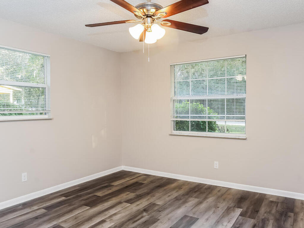 6576 4th Lane, Vero Beach, FL 32968