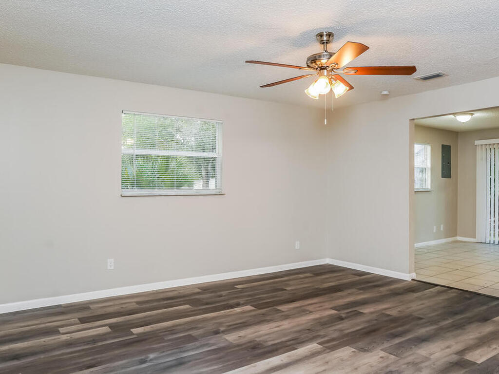 6576 4th Lane, Vero Beach, FL 32968