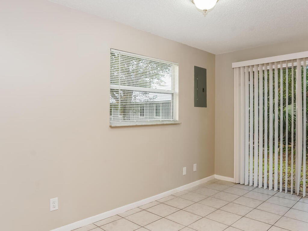 6576 4th Lane, Vero Beach, FL 32968