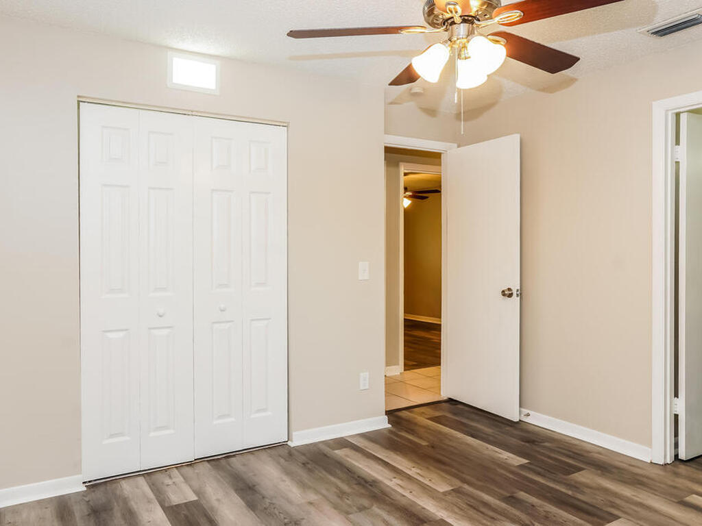 6576 4th Lane, Vero Beach, FL 32968