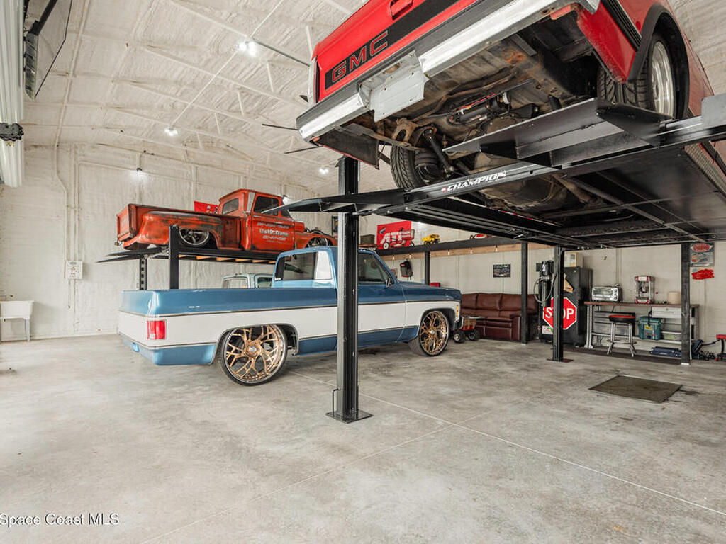 3480 Coral Avenue, Mims, FL 32754