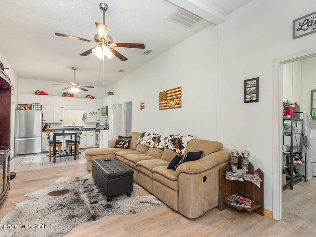 3480 Coral Avenue, Mims, FL 32754