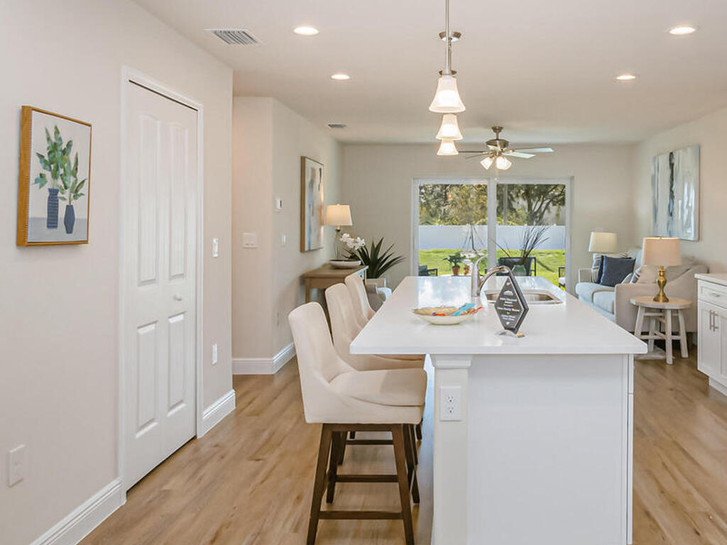 167 Hidden Woods Place, Melbourne, FL 32901