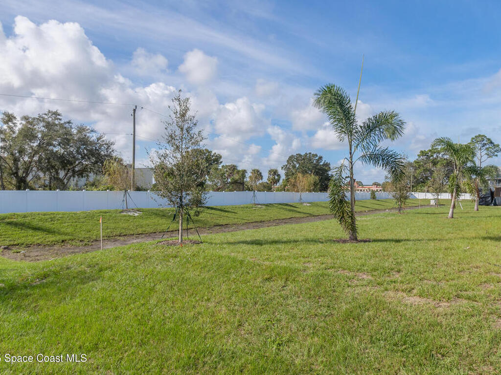 167 Hidden Woods Place, Melbourne, FL 32901