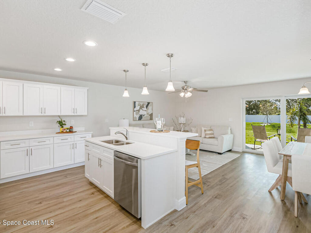 177 Hidden Woods Place, Melbourne, FL 32901