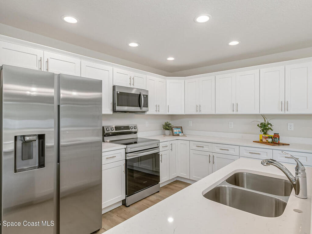 177 Hidden Woods Place, Melbourne, FL 32901