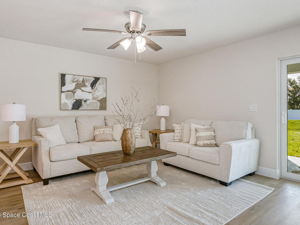 177 Hidden Woods Place, Melbourne, FL 32901