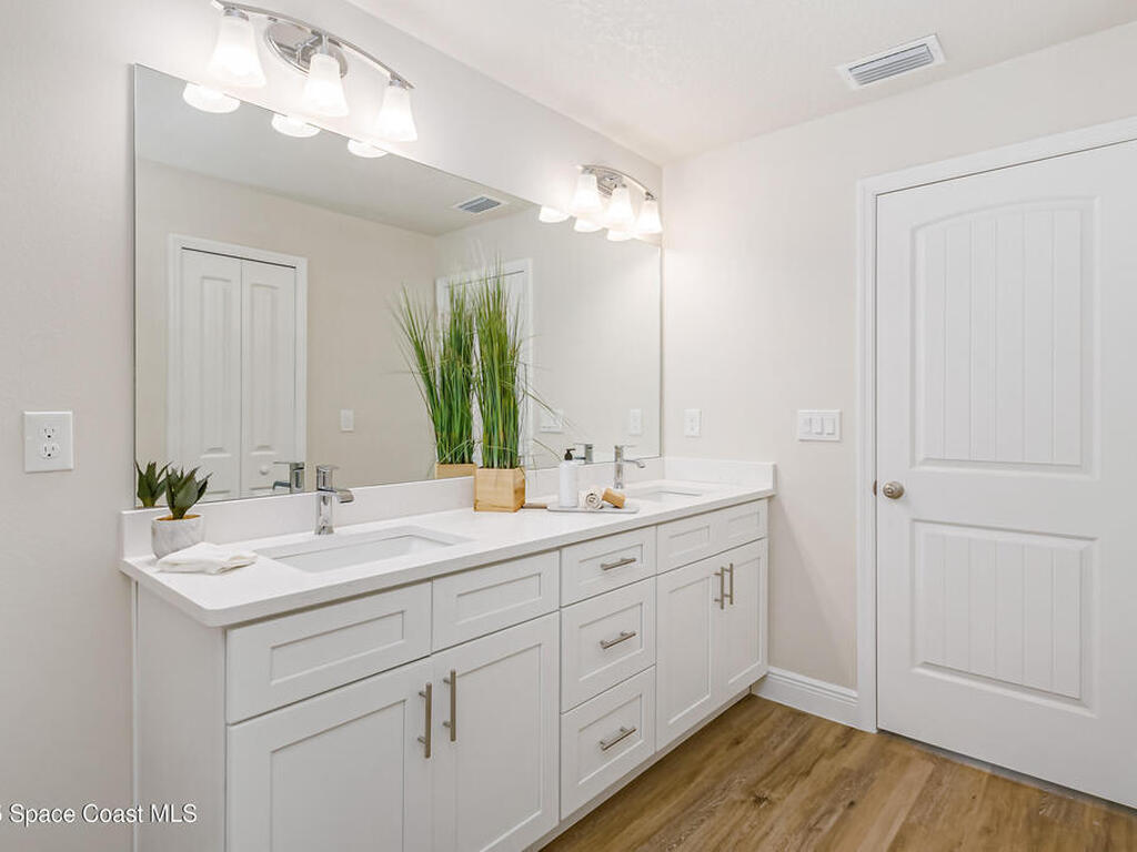 177 Hidden Woods Place, Melbourne, FL 32901