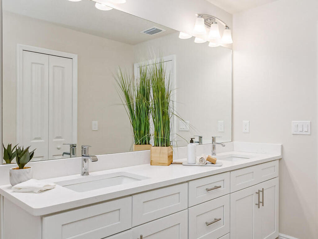 177 Hidden Woods Place, Melbourne, FL 32901