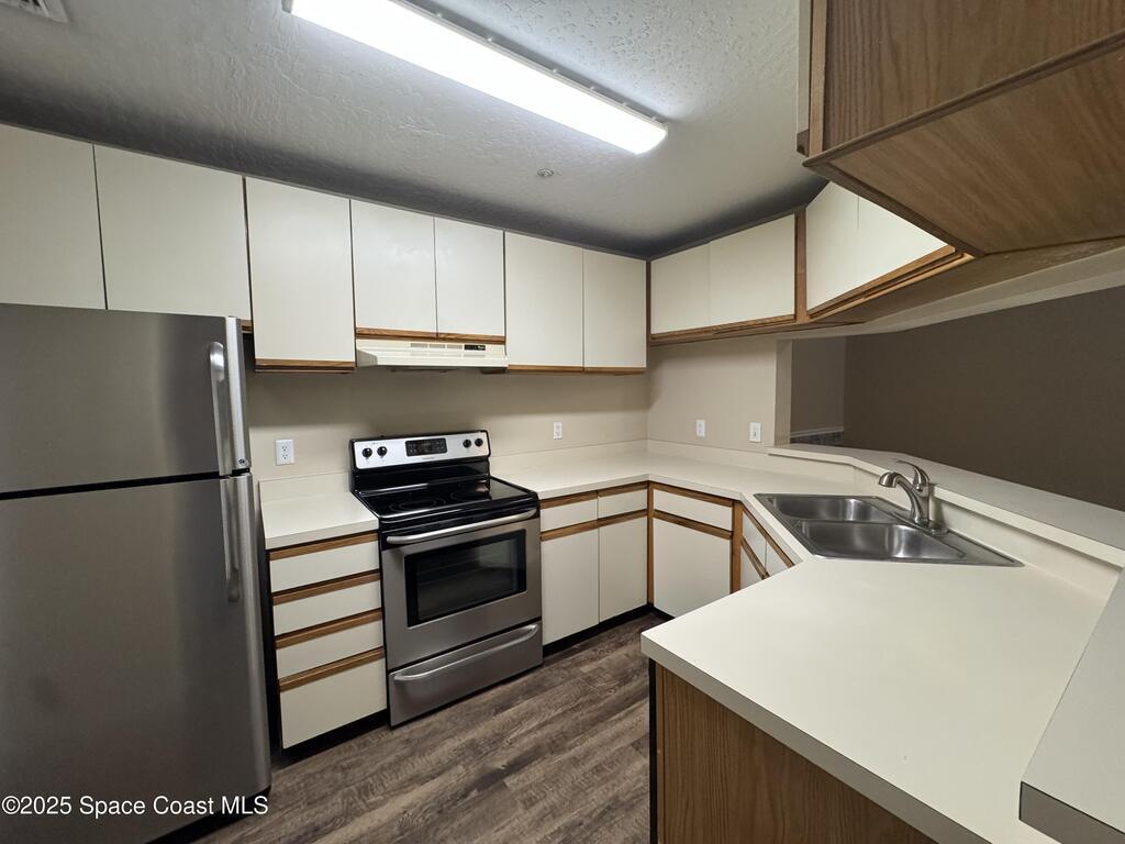 7667 N Wickham Road, Suntree, FL 32940