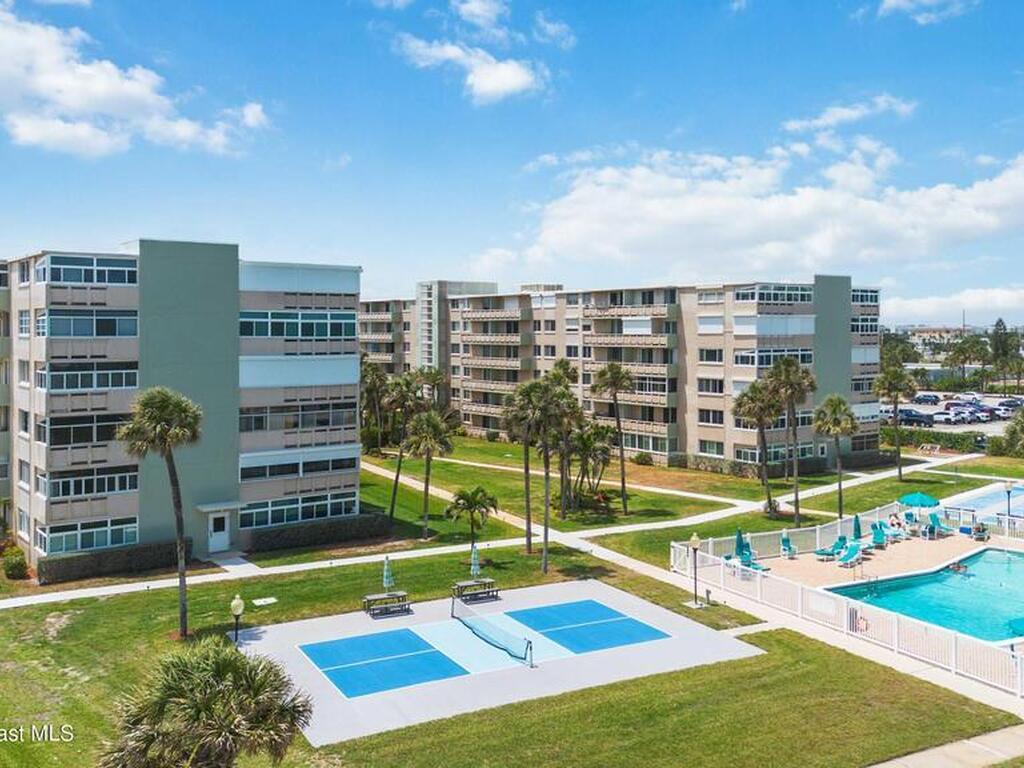 2020 N Atlantic Avenue, Cocoa Beach, FL 32931