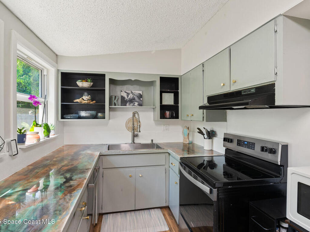 1949 36th Avenue, Vero Beach, FL 32960