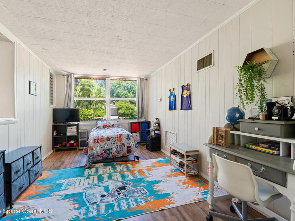 1949 36th Avenue, Vero Beach, FL 32960