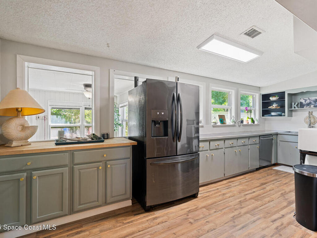 1949 36th Avenue, Vero Beach, FL 32960