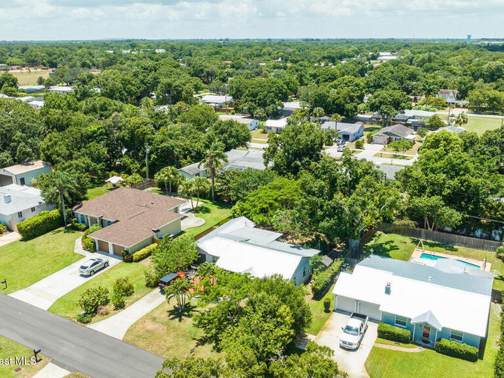 1949 36th Avenue, Vero Beach, FL 32960