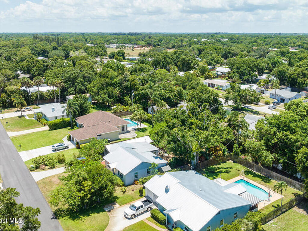 1949 36th Avenue, Vero Beach, FL 32960