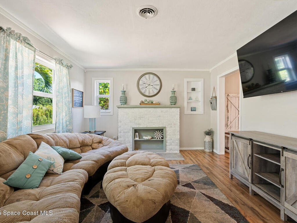 1949 36th Avenue, Vero Beach, FL 32960