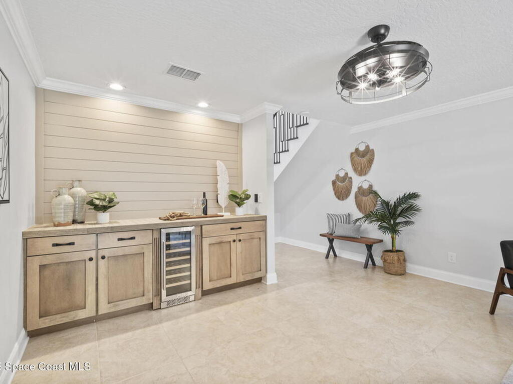 2287 Venetia Place, Indialantic, FL 32903