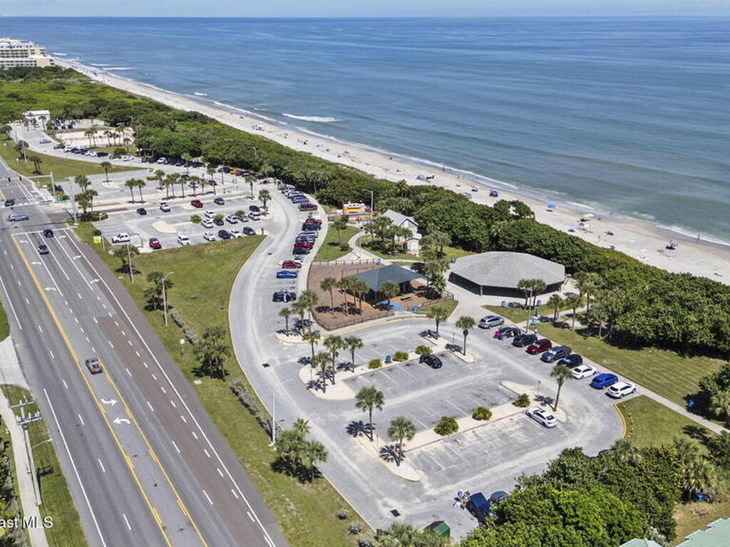 2287 Venetia Place, Indialantic, FL 32903