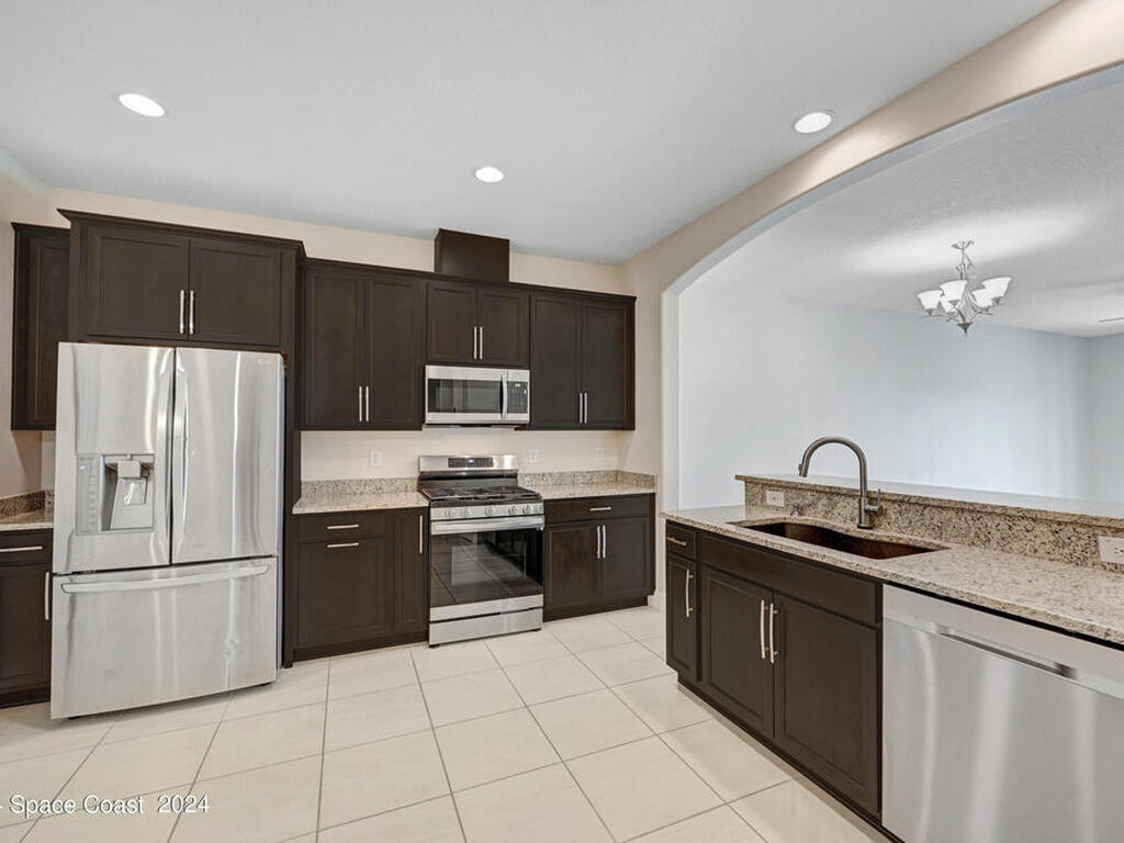 8483 Loren Cove Drive, Melbourne, FL 32940