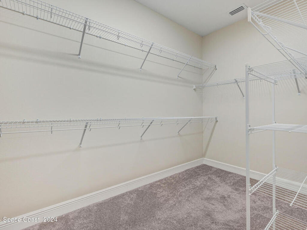 8483 Loren Cove Drive, Melbourne, FL 32940