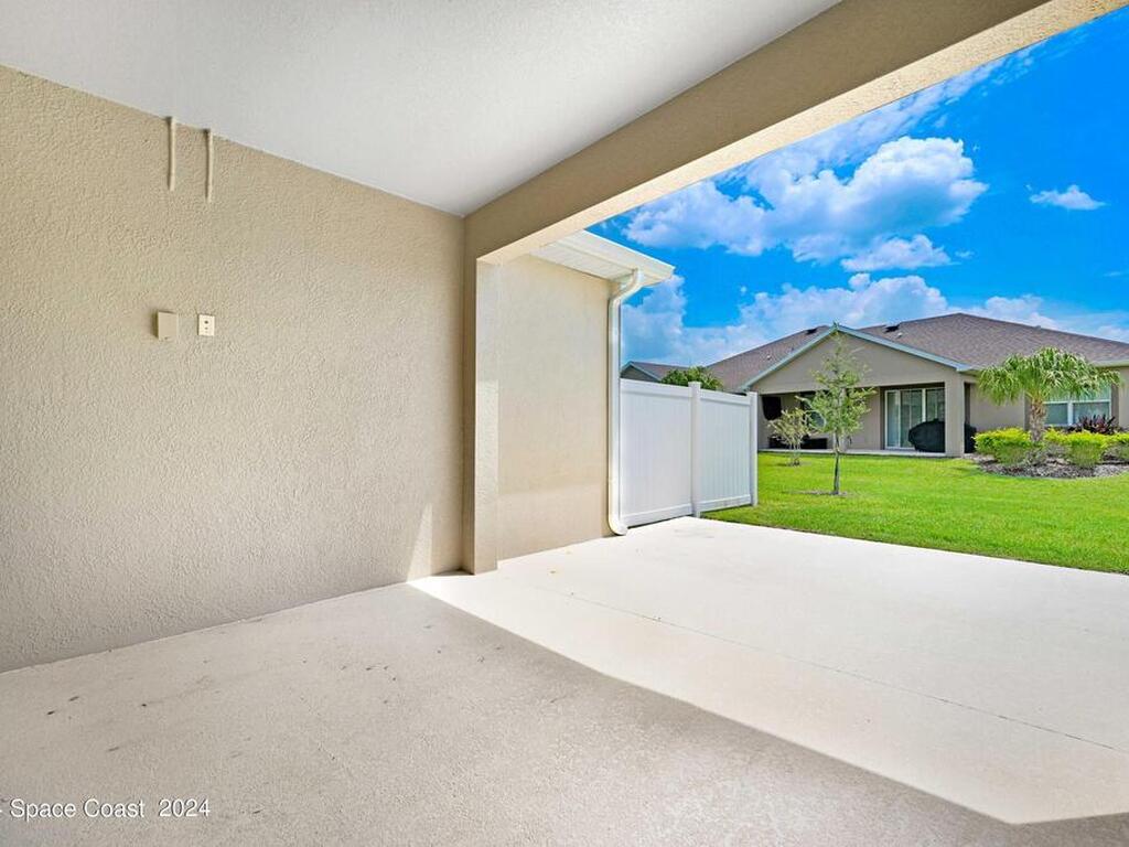 8483 Loren Cove Drive, Melbourne, FL 32940