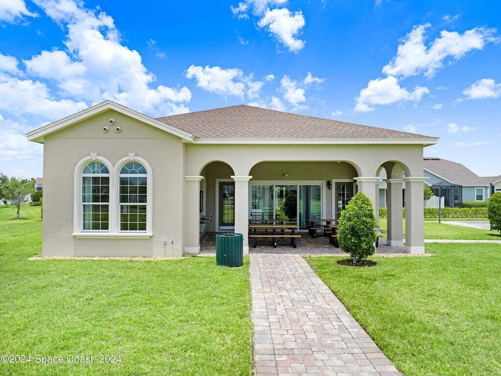 8483 Loren Cove Drive, Melbourne, FL 32940