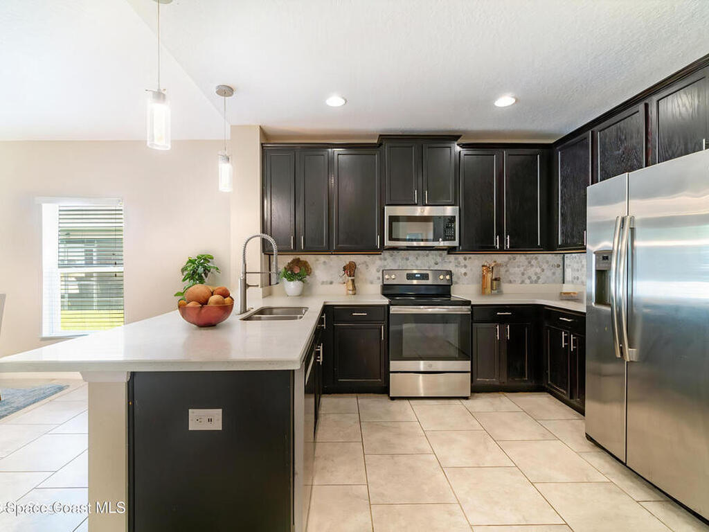 2751 Wadeview Loop, St. Cloud, FL 34769