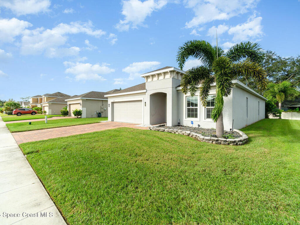 2751 Wadeview Loop, St. Cloud, FL 34769