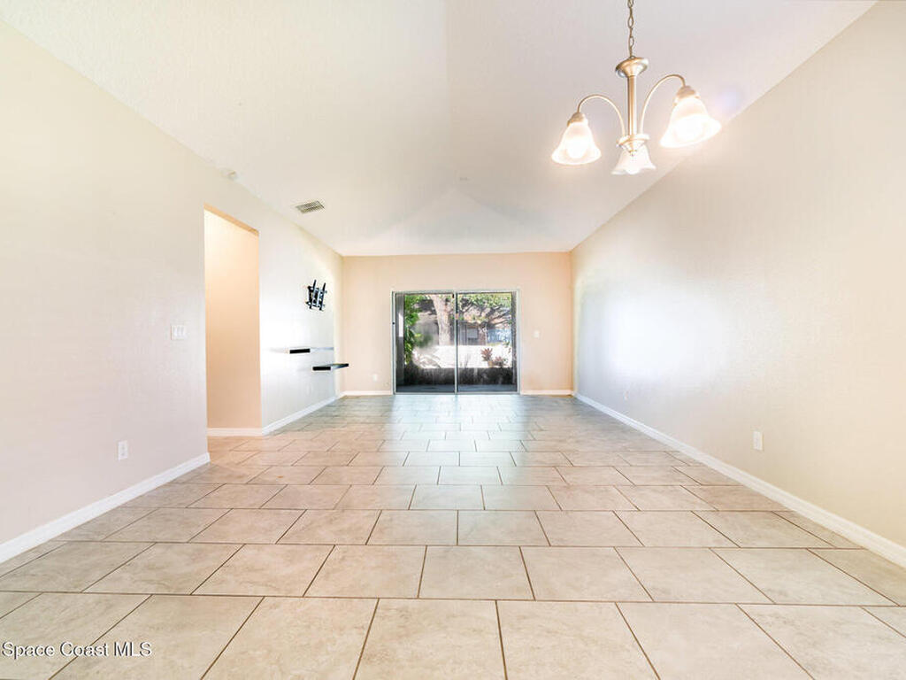 2751 Wadeview Loop, St. Cloud, FL 34769