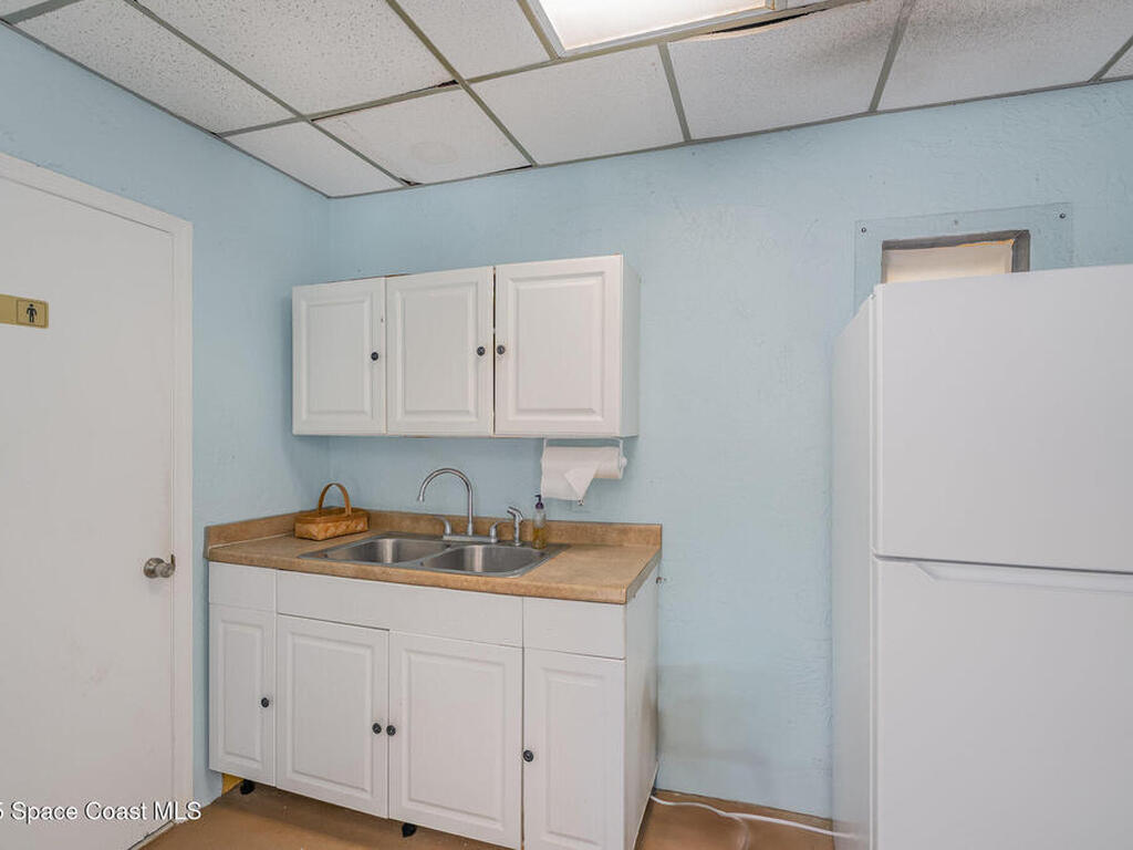 545 Garfield Avenue, Cocoa Beach, FL 32931