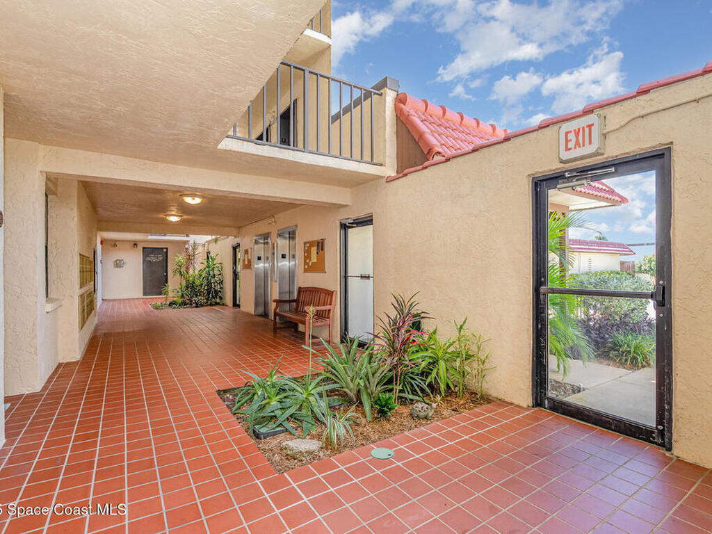 545 Garfield Avenue, Cocoa Beach, FL 32931