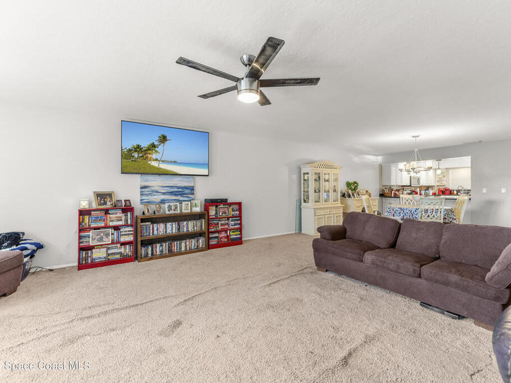 325 Tangle Run Boulevard, Suntree, FL 32940