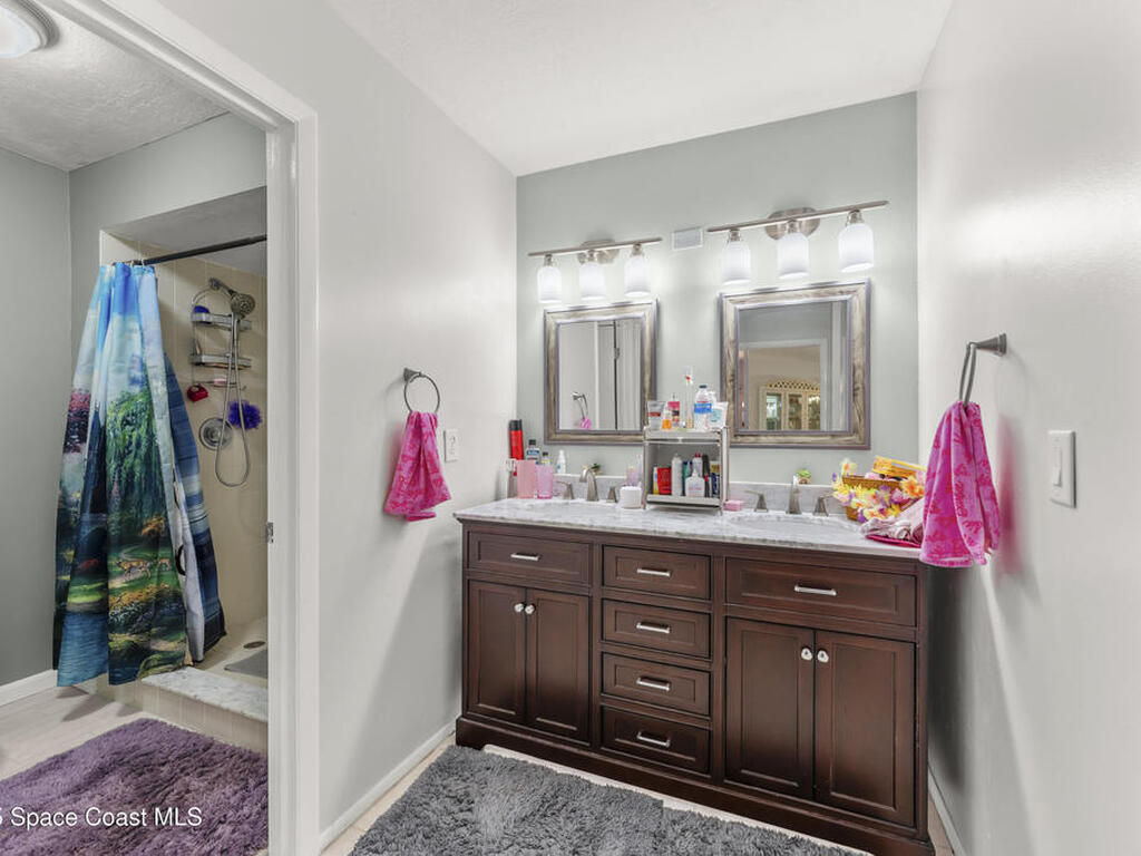 325 Tangle Run Boulevard, Suntree, FL 32940