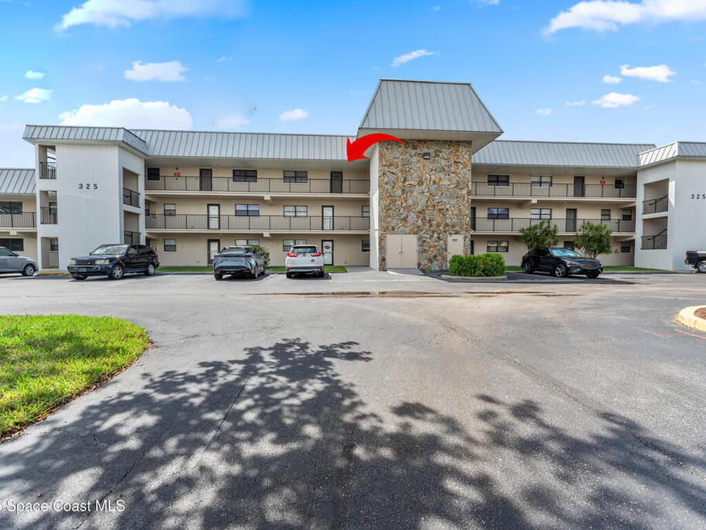 325 Tangle Run Boulevard, Suntree, FL 32940